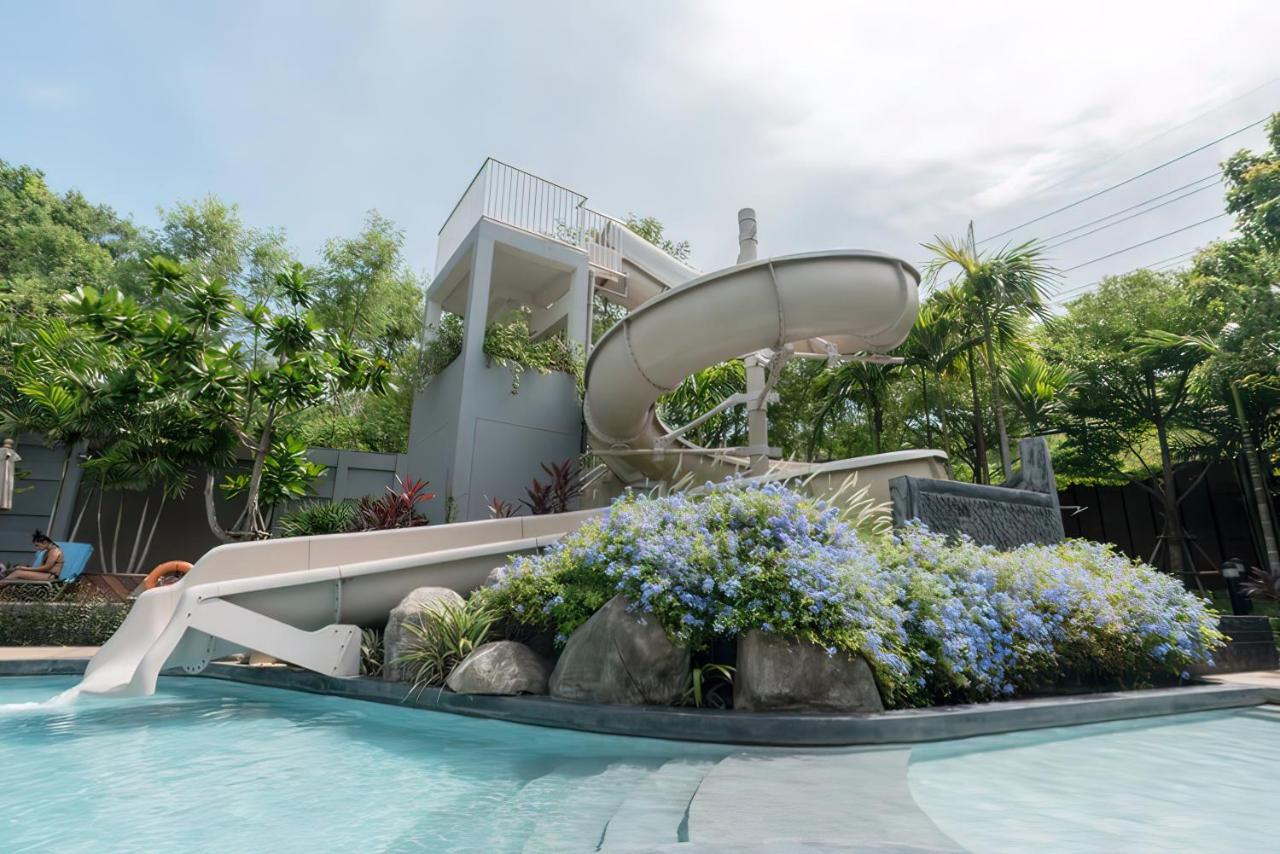 Unixx Oasis : Grandeur 2Br Suite Pattaya Bagian luar foto